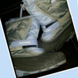 Snow Boots Size 2