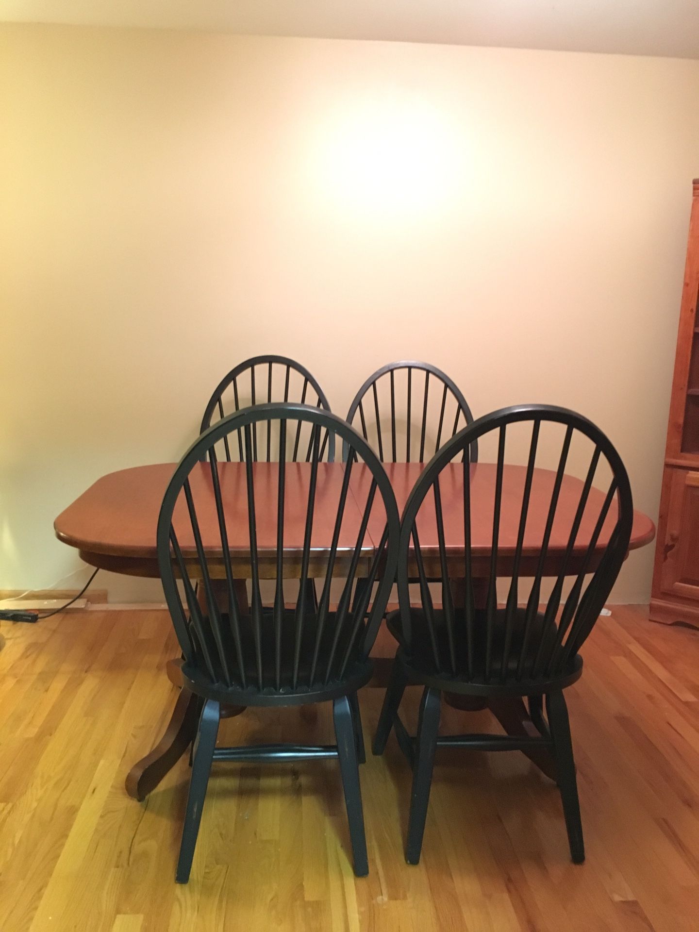 DINING TABLE WITH FOUR CHAIRS