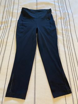 LULULEMON BRAND NEW  YOGA PANTS 