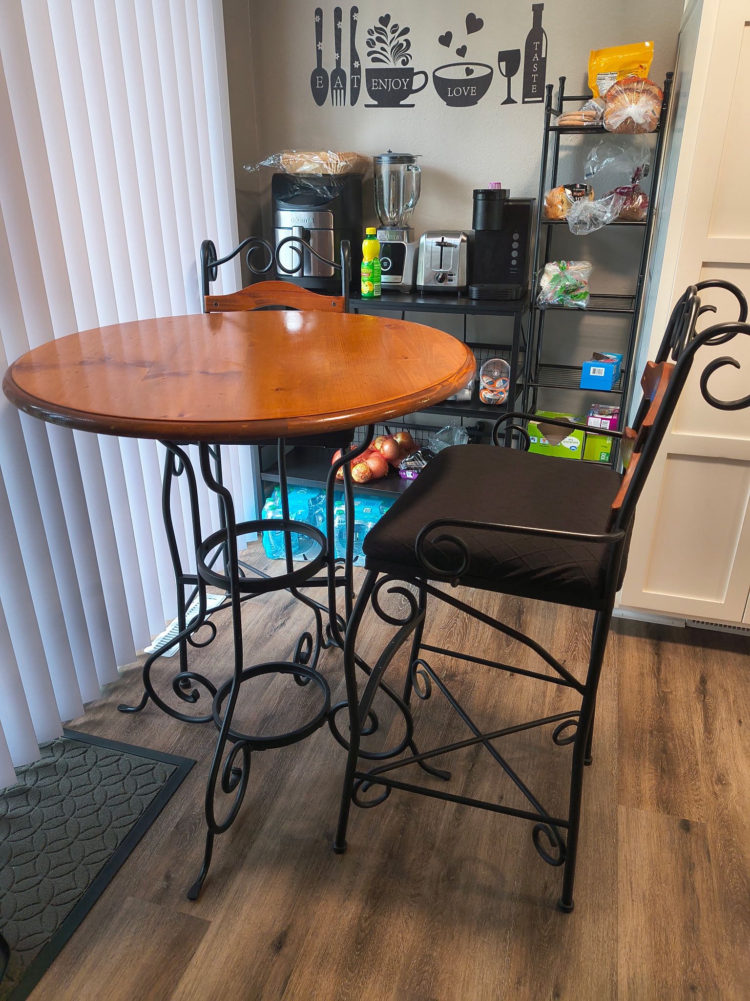 Counter Height Table w/2 Chairs