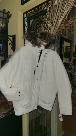 Men's MK jacket, new and authentic, size XL.