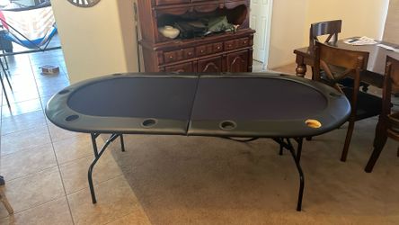 Poker table