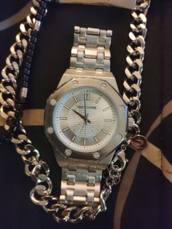 True religion watch and accessories