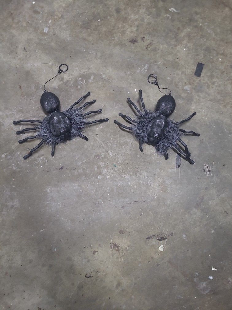 Halloween Sound Activated Dropping Spiders 