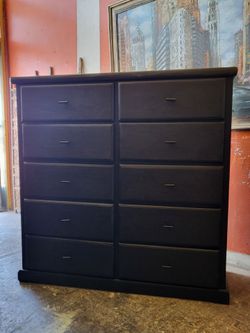 Dresser