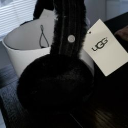 UGG: Ear Muffs