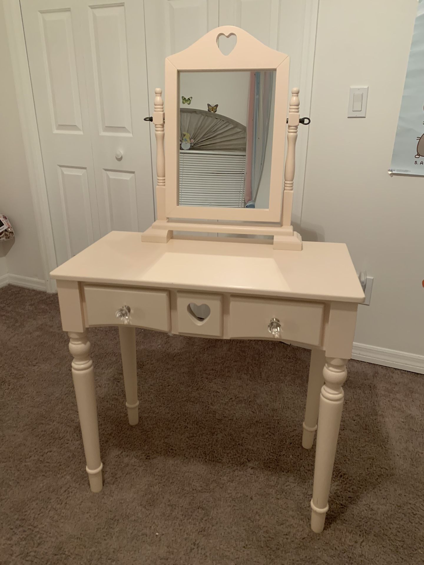 Vanity Makeup Table With Spinning Mirror 