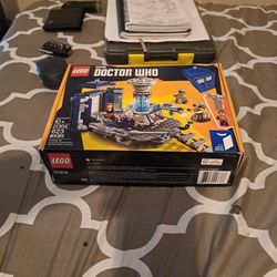 Complete Dr Who Lego Set In Excellent Shape!