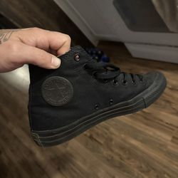 Black Converse Men’s 11 Worn Once