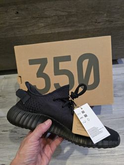 Yeezy 350 Onyx sz 9 New