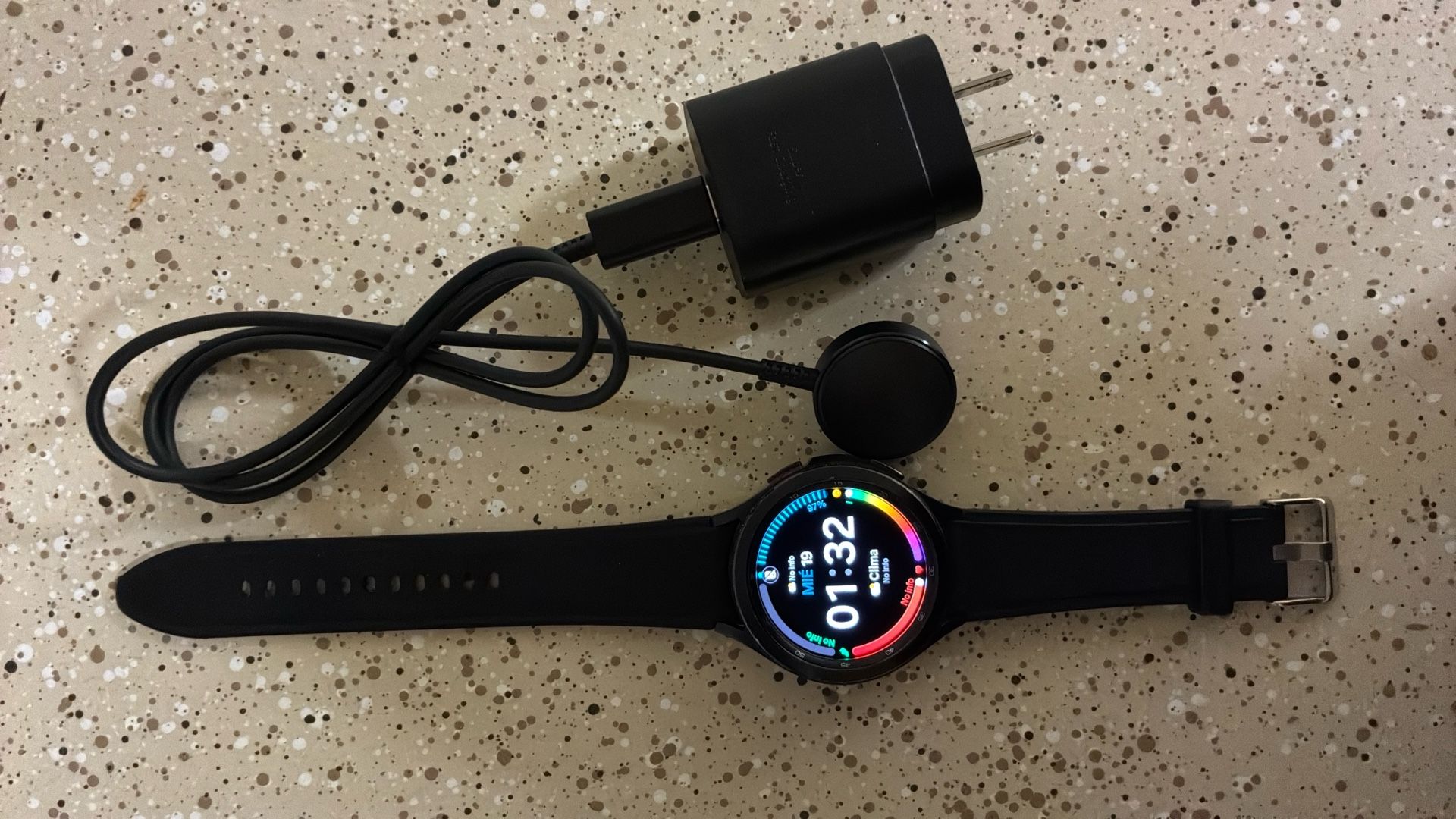 Samsung Galaxy Smart Watch Works perfect like New