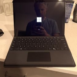 Surface Pro 11 (Copilot+ PC) Snapdragon X Plus - 16GB RAM - 512GB SSD