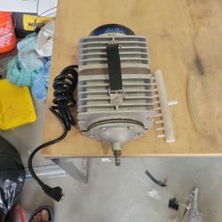 Sunleaves Air Pump SDA570 For Sale 40.00