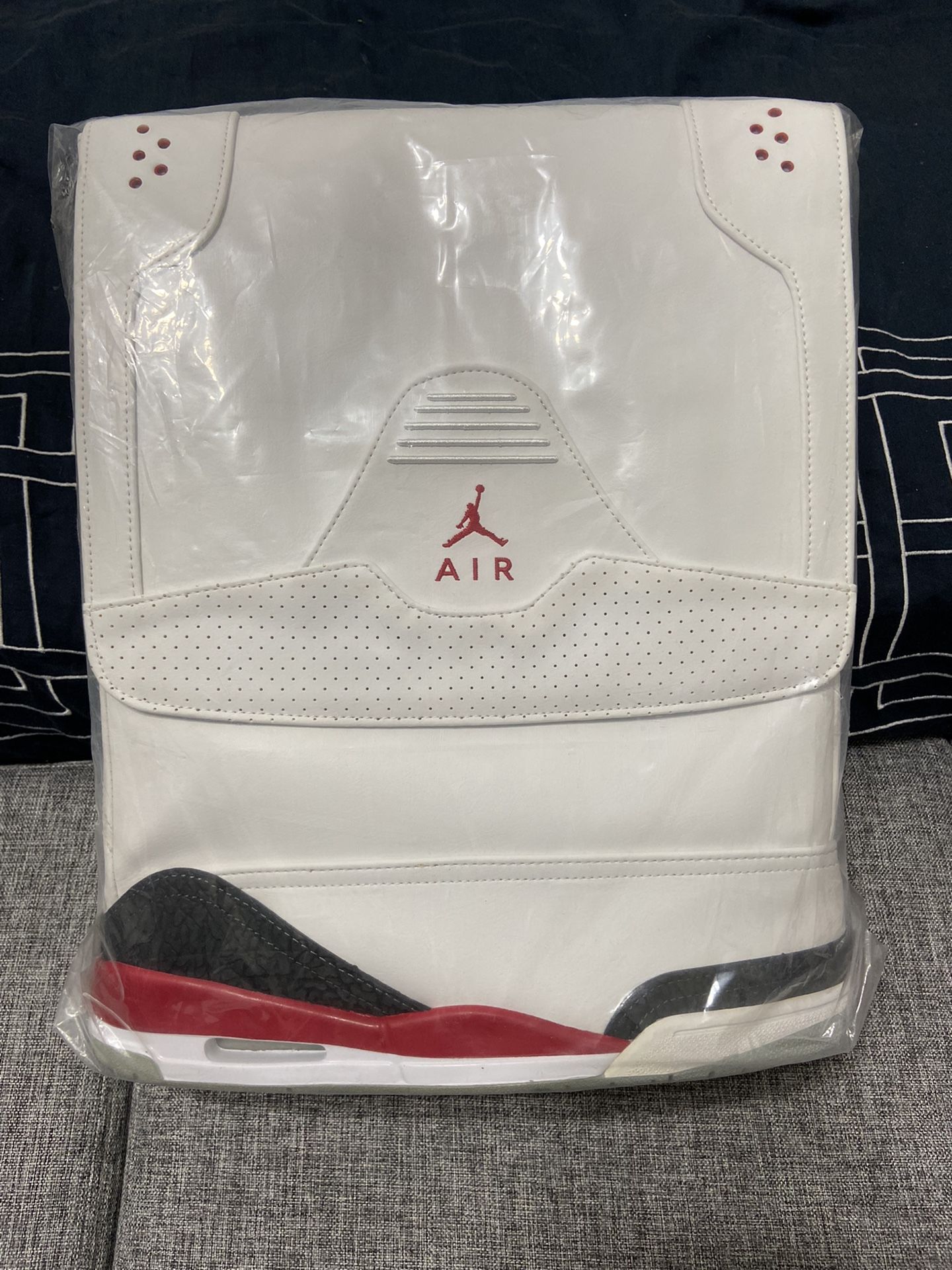 JORDAN FIRE RED 3 MESSENGER BAG