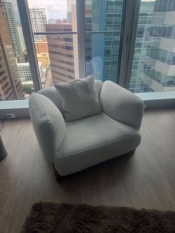Creme Boucle Love Seat