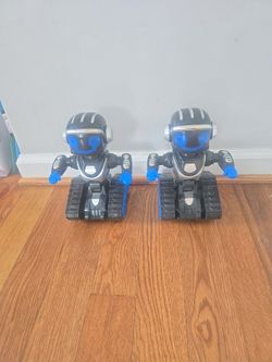 Robot 🤖 🤖 🤖 🤖