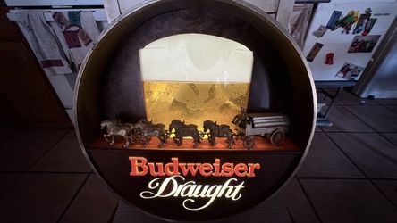 Vintage 1980s Budweiser Draught illuminated barrel wall sign