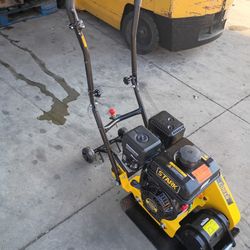 Stark USA 7.0HP 5000VPM 5500MAX Gas Vibration Compaction Force 20 x 14 inch Concrete Plate Compactor with Built-in Wheel