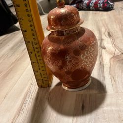 Japanese Porcelain Ginger Jar w/ Lid – Coral & Gold Floral – 9"