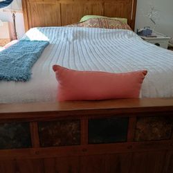 Very Nice Queen Size Bed