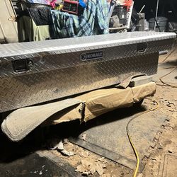 KOBALT -Diamond Plate Toolbox 