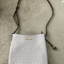 Michael Kors Crossbody Purse 