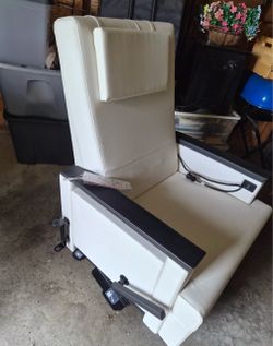 Accord chair