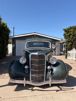 1935 Ford model 48