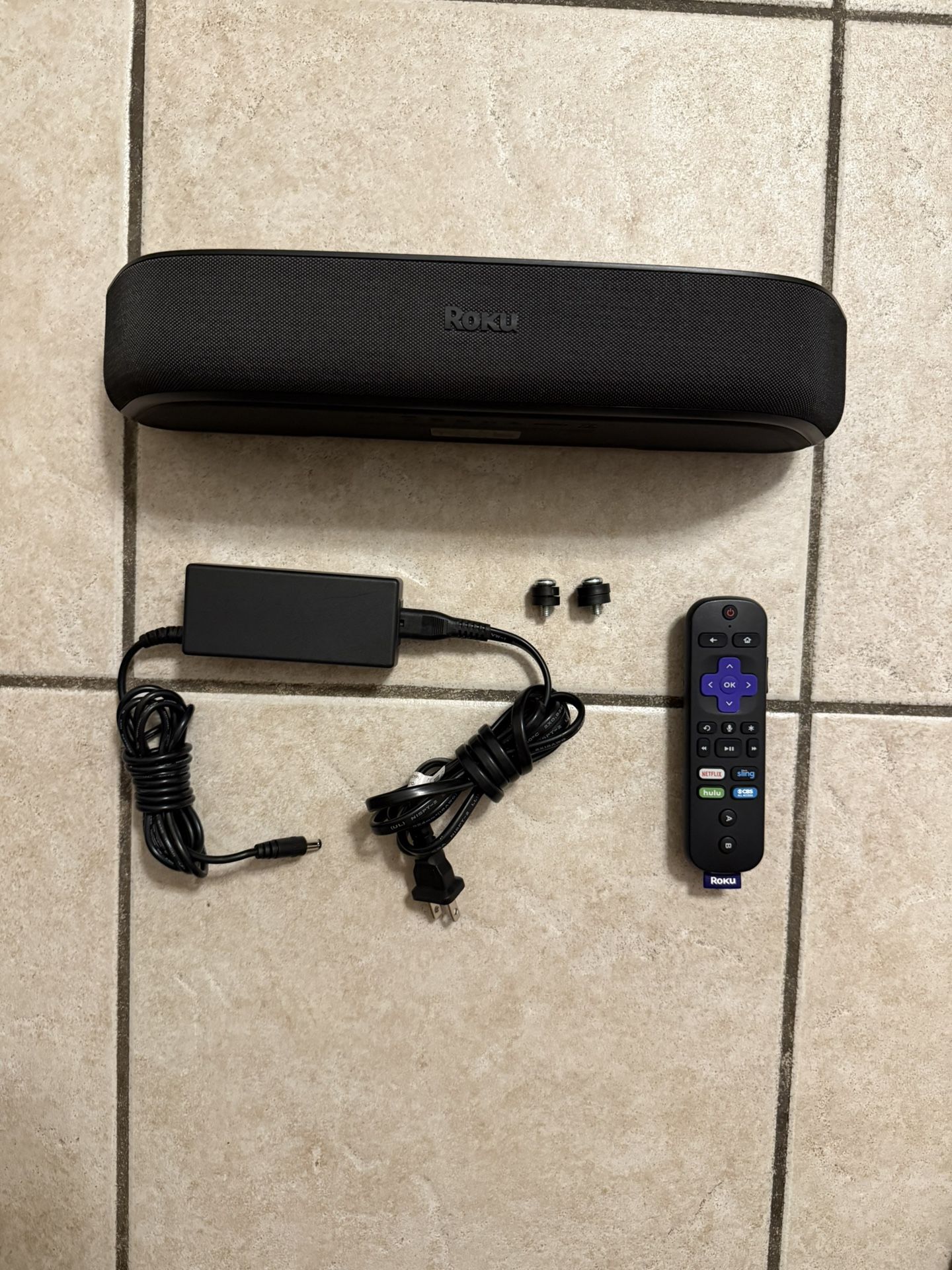 Roku Streambar 4K/HD/HDR Streaming Media Player With Voice Remote Black