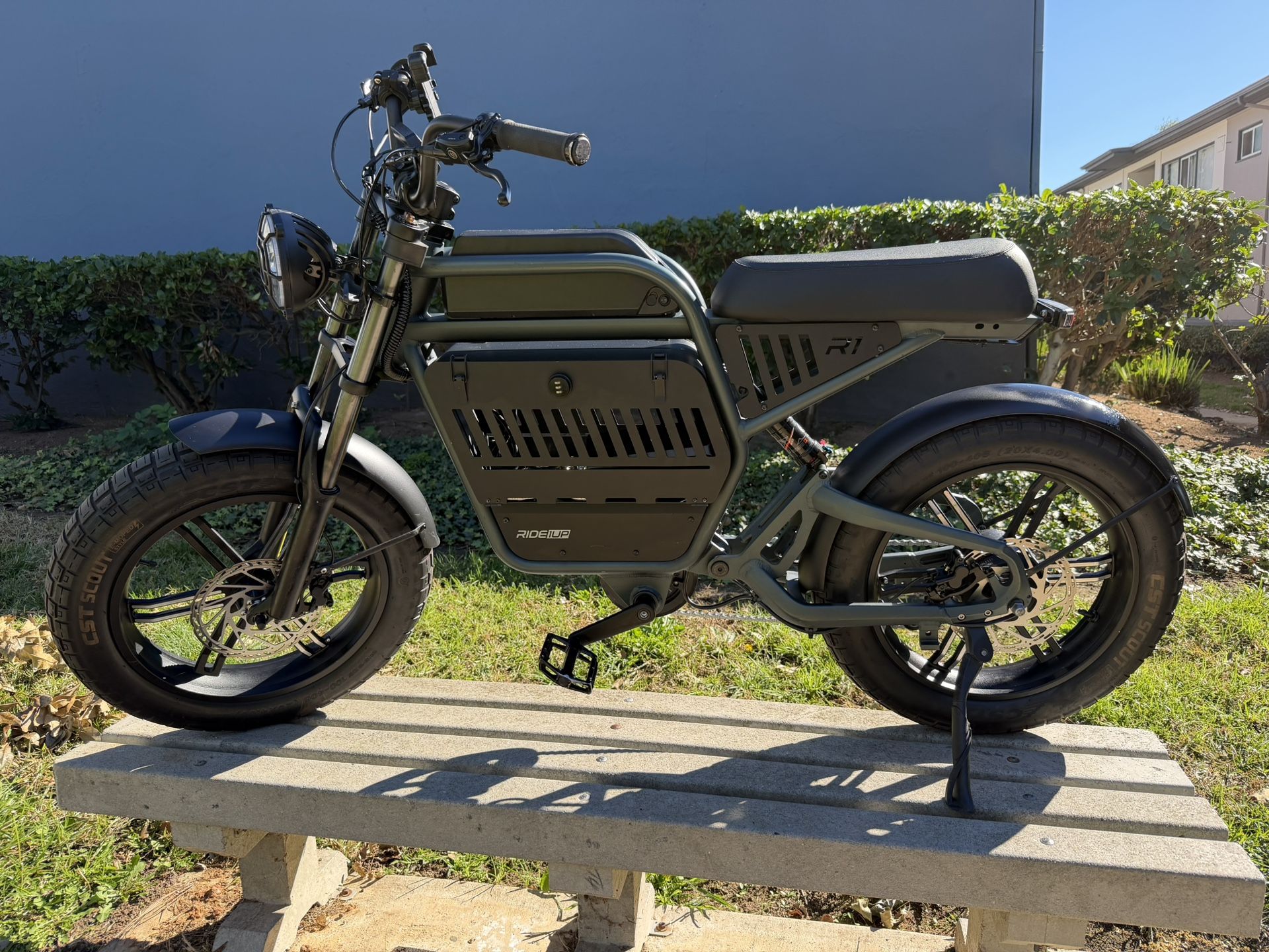 Revv1 Moped Electric Bike Ride1up