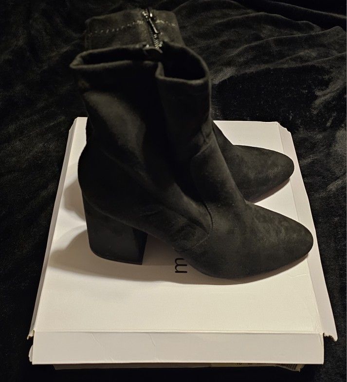 Women's Boots - Black Size 10M
