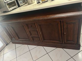 Wood dresser