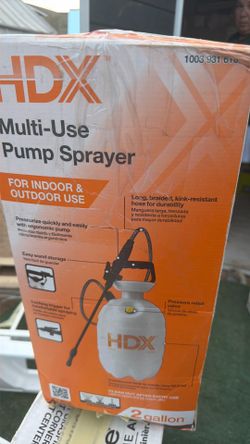 Multi use pump sprayer