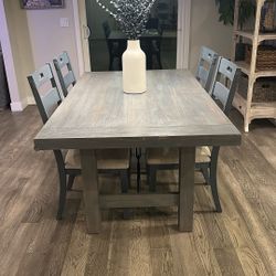 Kitchen Table And Chairs