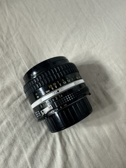 Nikon NIKKOR 50mm Lens