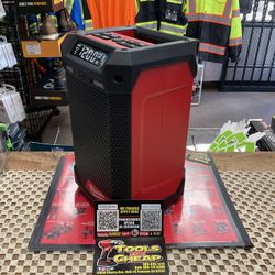 Milwaukee M12 12-Volt Lithium-Ion Cordless Bluetooth/AM/FM Jobsite Radio