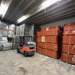Pallet Racks Beams Uprights Wire Decks New & Used Racking Forklifts 