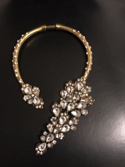 Rhinestone open collared necklace