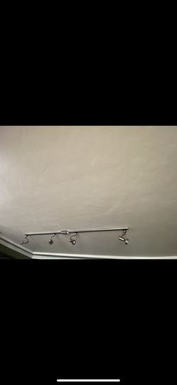4 light track lighting fixture
