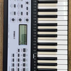YAMAHA YPT-270 KEYBOARD 61 KEY 401 VOICES W/LESSONS