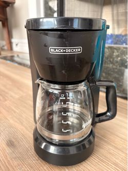 Black & Decker DCM600B 5-Cup Coffeemaker