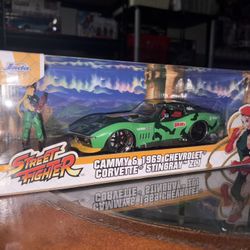 Street Fighter Cammy & 1969 Chevrolet Corvette Stingray ZL1 Die Cast Car
