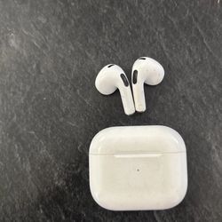 Air Pod 3rd Gen :Case Doesn’t Work  Also Need To Be Restarted After Getting A New Case