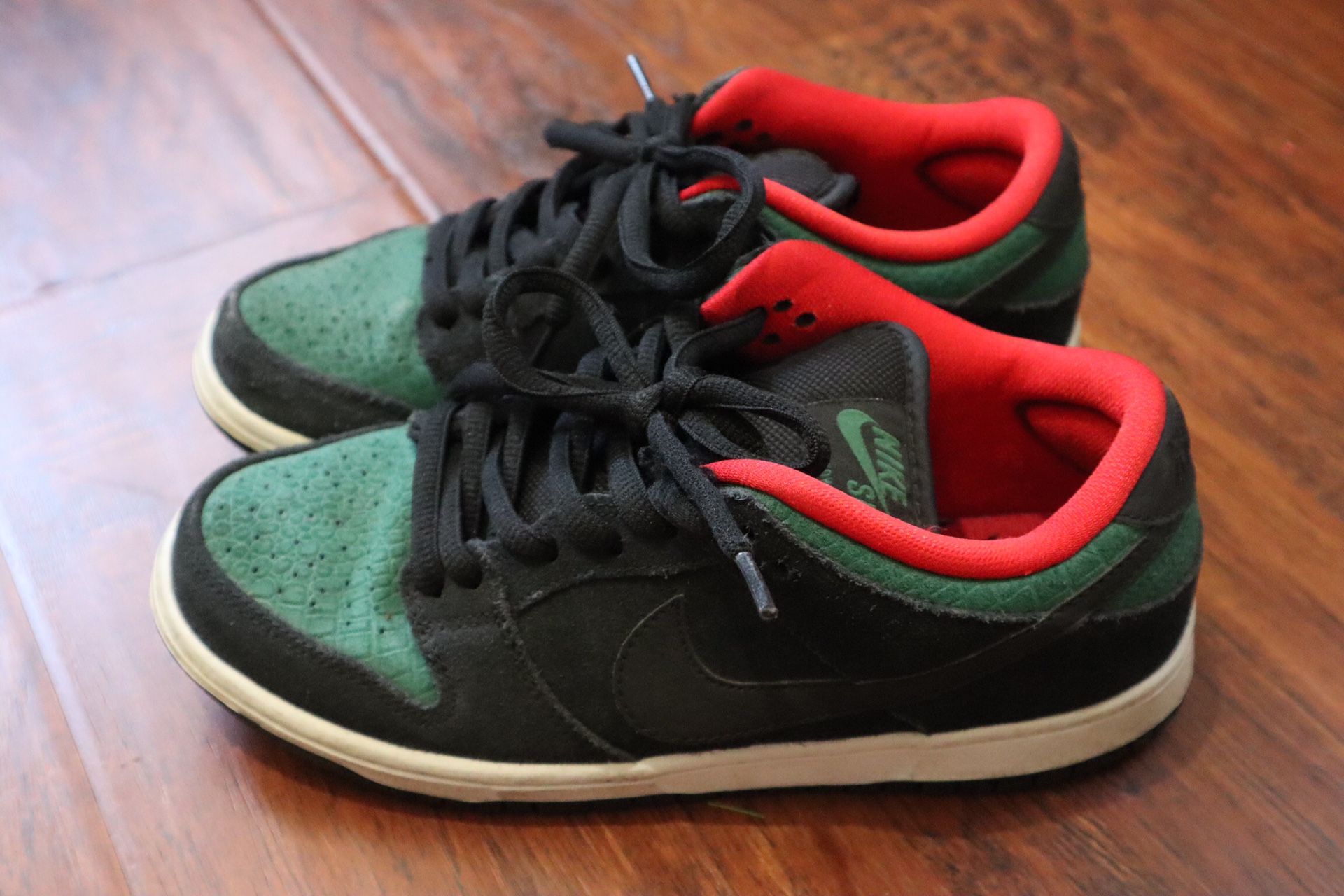 NIKE SB