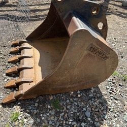 Backhoe Bucket 3 Ft.