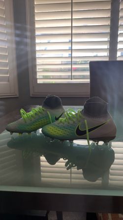 Nike Magista Obra li Fg Gray Green 5Y
