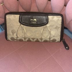 Coach Long Wallet 