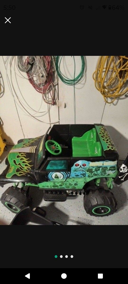 Grave Digger Ride On toy 