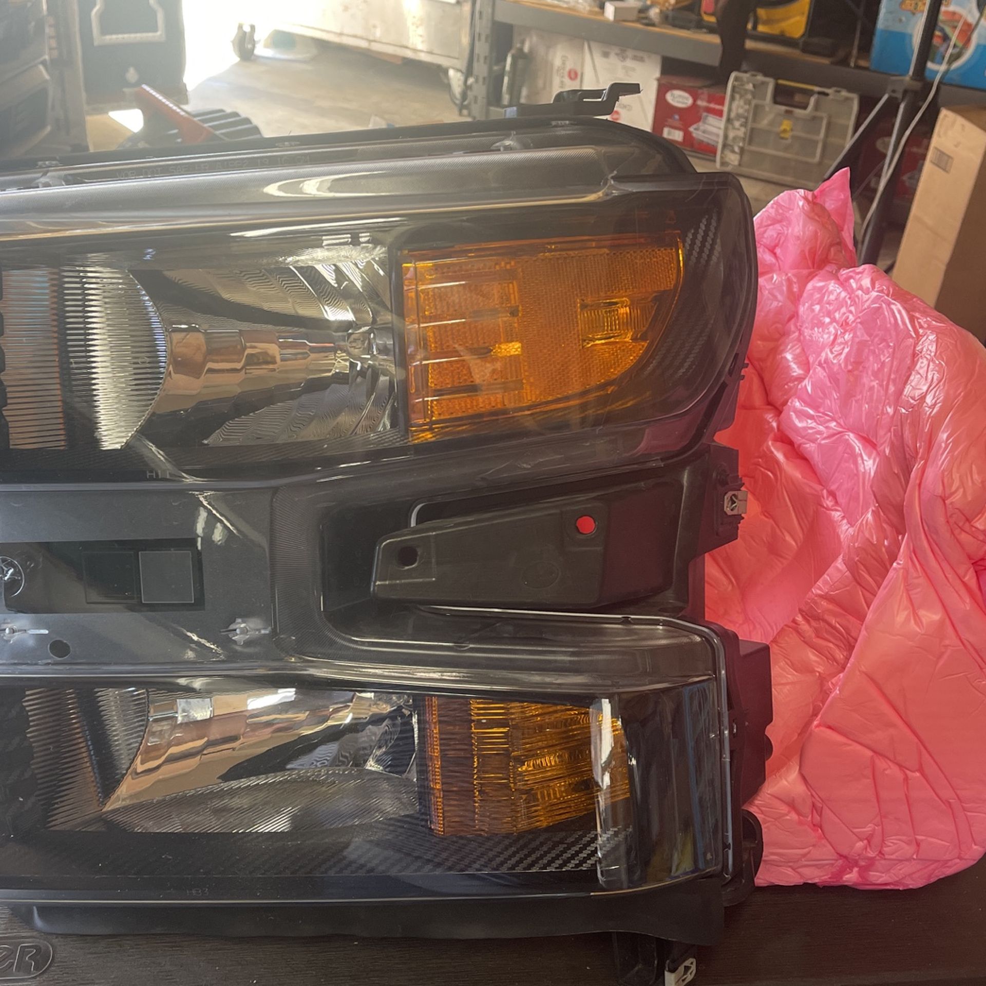 2020 Chevy Trail Boss Custom Headlight Driver Only 