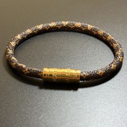Causal Magnetic bracelet